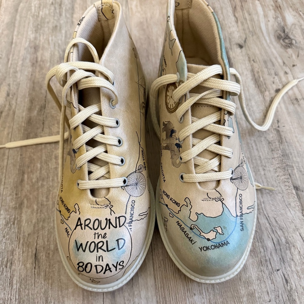 World map Adventure Map High-Top Sneakers